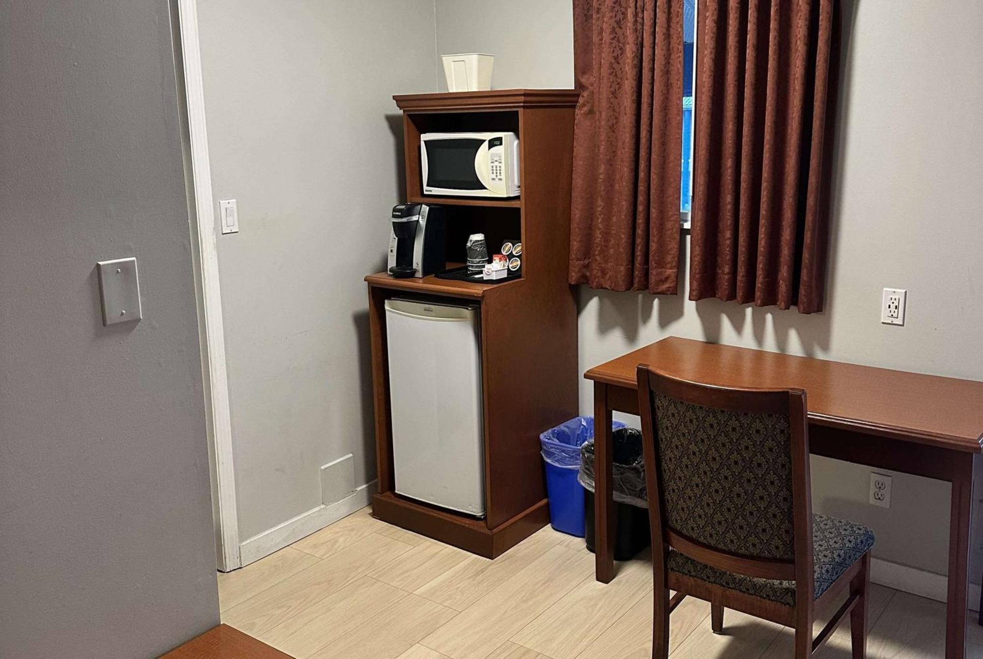 Travelodge By Wyndham Distrito de Langley Exterior foto